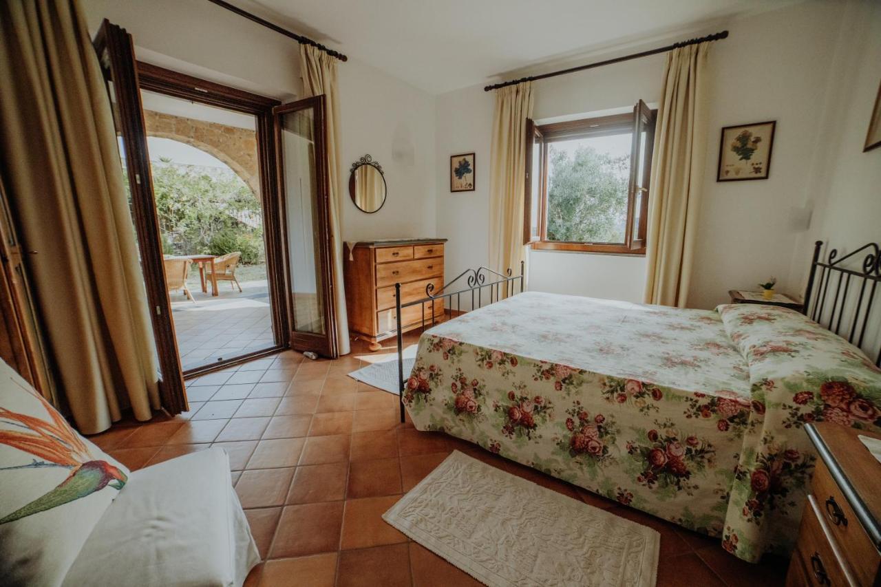 Residenza Golfo Degli Ulivi Aparthotel Caprioli Exterior photo